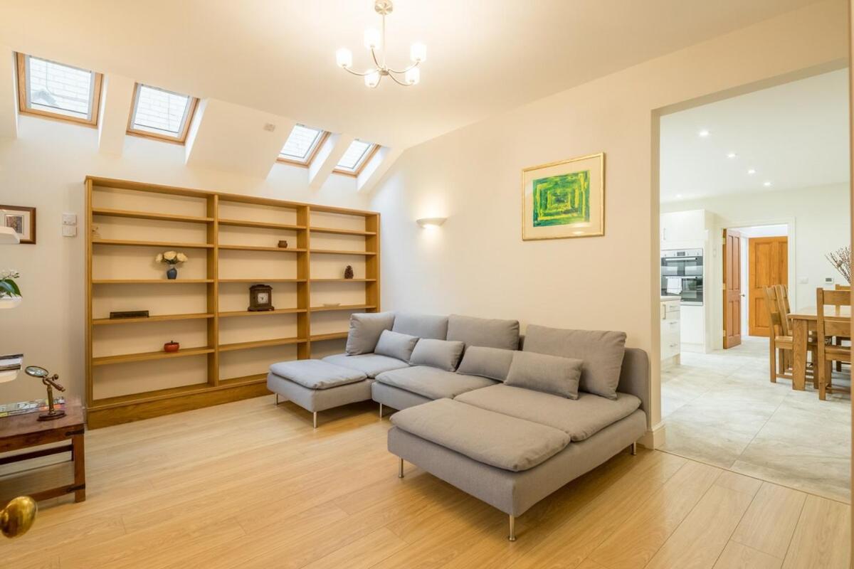 Large 4 Bedroom Home With Garden And Free Parking Кембридж Екстер'єр фото