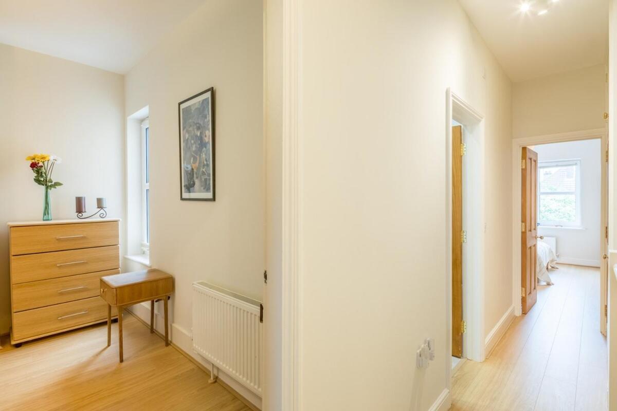 Large 4 Bedroom Home With Garden And Free Parking Кембридж Екстер'єр фото